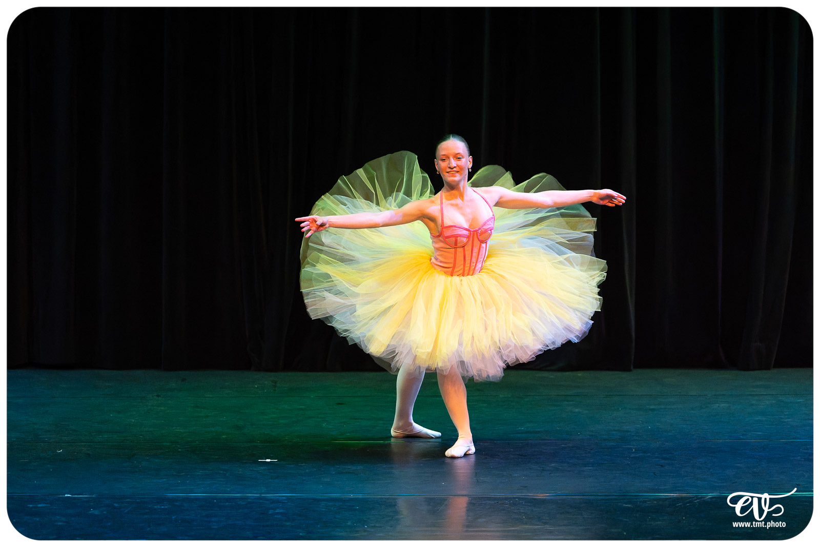 ECOLE DE DANSE CÉCILE ADAMOW